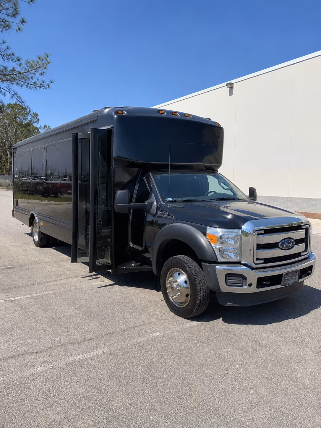party buses from hoboken to the rockleigh maritime parc and every nj prom venue
